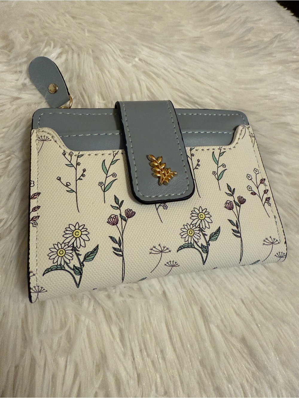 Blue Floral Wallet NWOT - Picture 2 of 5